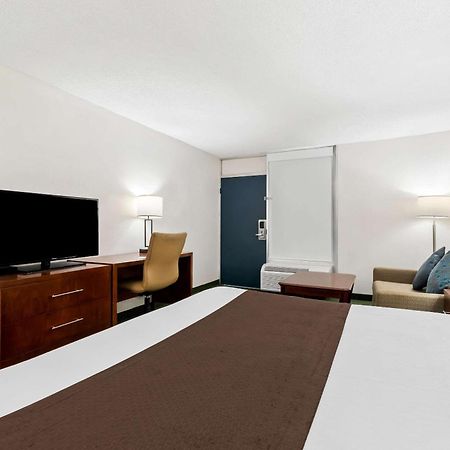 Rodeway Inn Dalton Εξωτερικό φωτογραφία