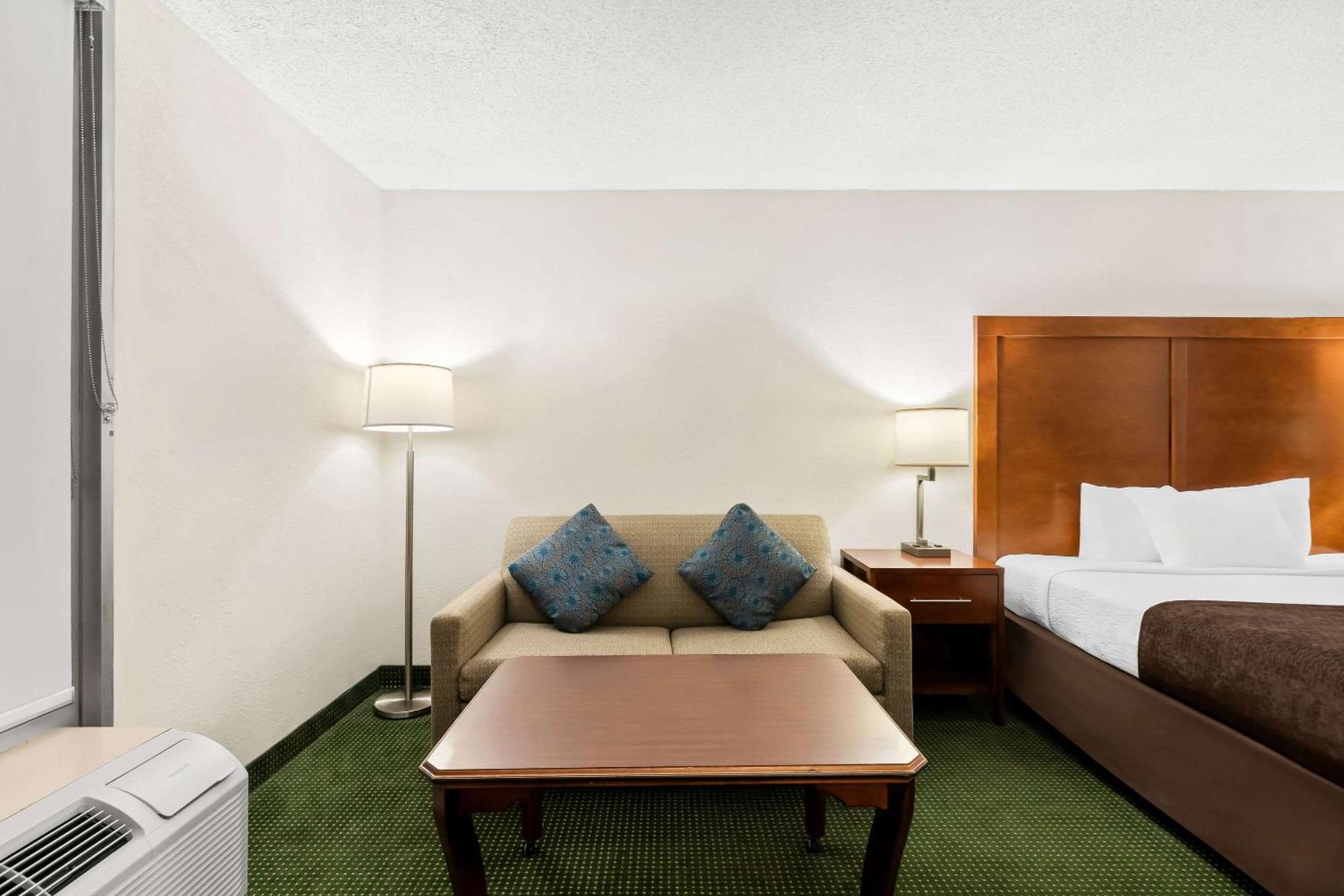 Rodeway Inn Dalton Εξωτερικό φωτογραφία