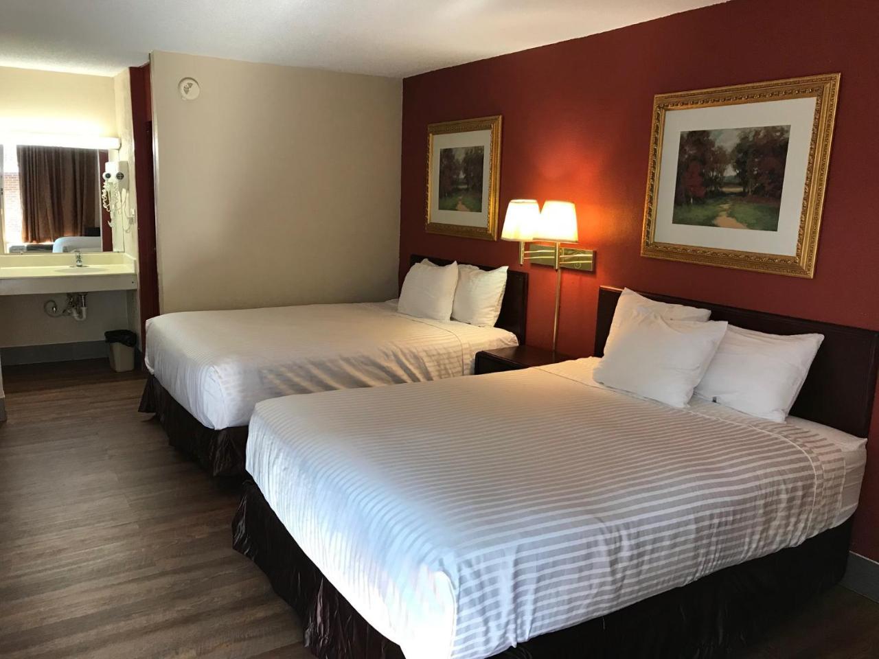Rodeway Inn Dalton Εξωτερικό φωτογραφία