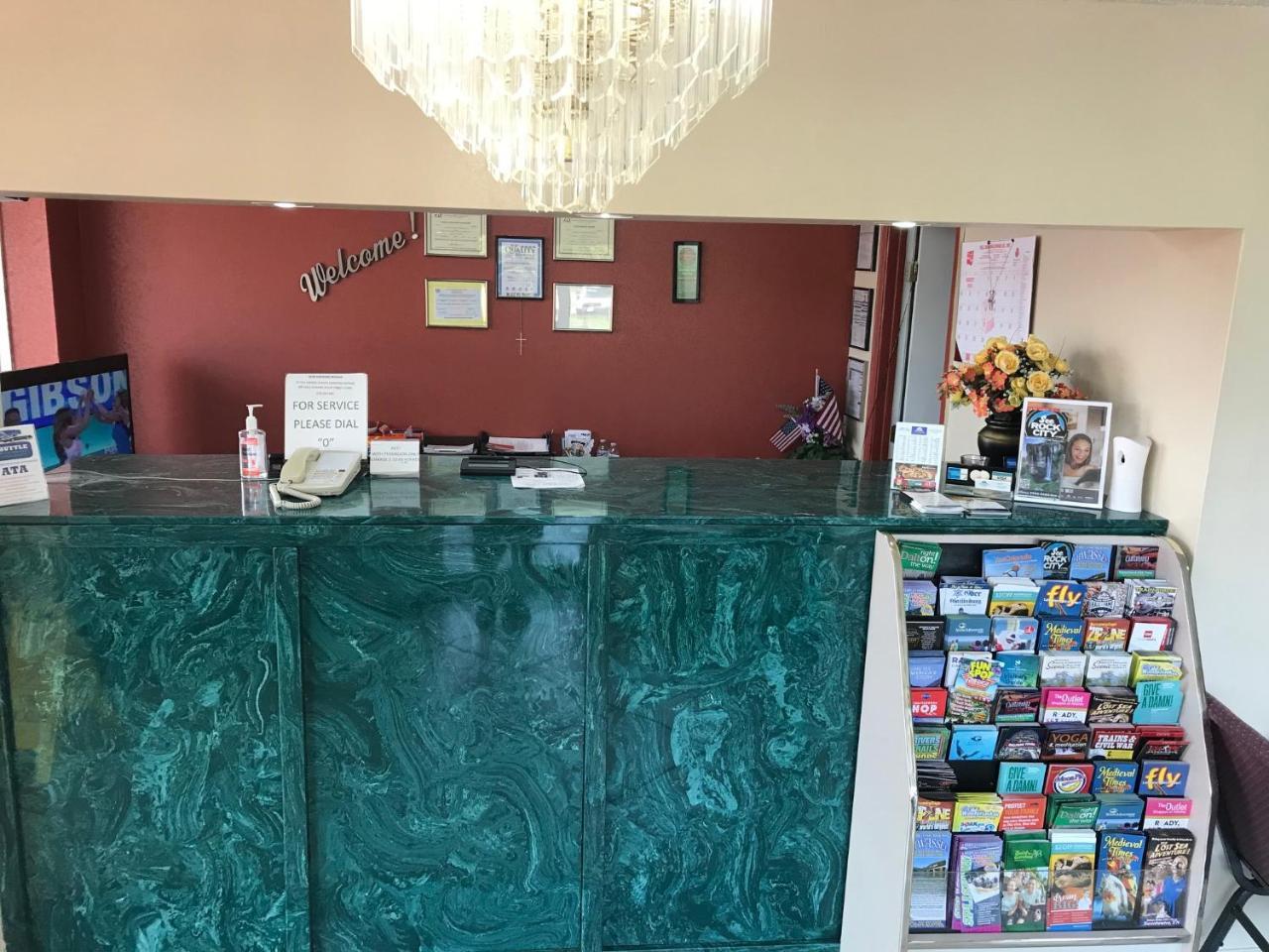 Rodeway Inn Dalton Εξωτερικό φωτογραφία
