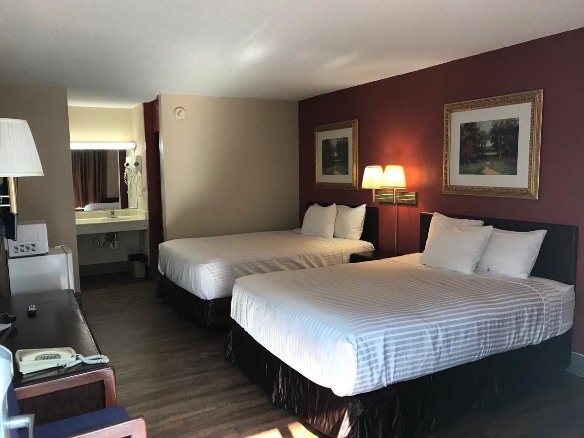 Rodeway Inn Dalton Εξωτερικό φωτογραφία